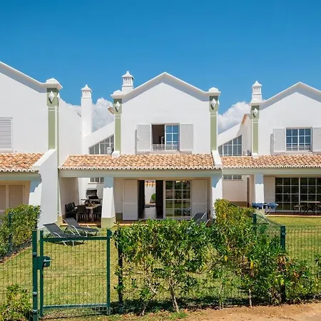 Vakantiehuis Gale Sunbeach Village - Jardins Da Gale *